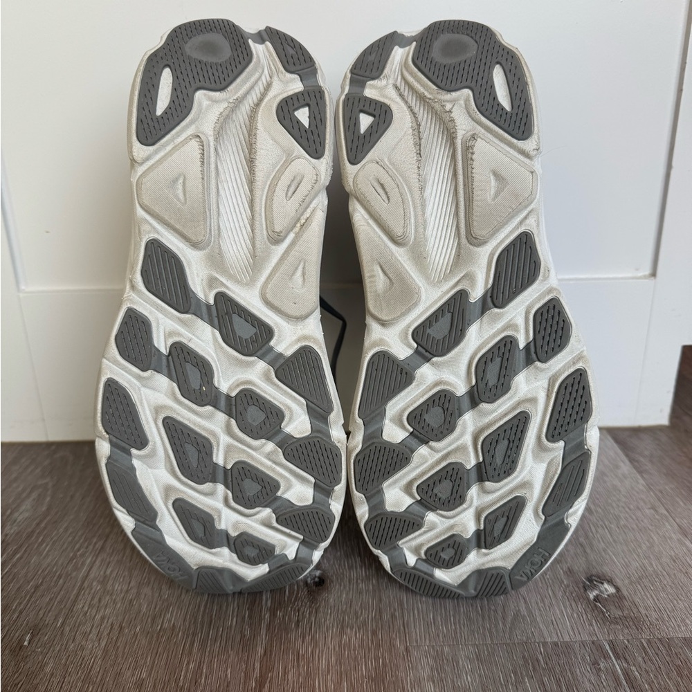 Men's Hoka Clifton 9 Running Shoes - Gray - Picture 6 of 6